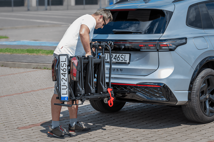 Inter Pack Velox 3 LED – faltbarer Anhängerkupplungs-Fahrradträger für 3 Fahrräder mit LED-Beleuchtung