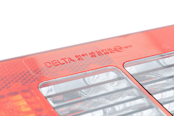 Atera prawa tylna lampa Strada Sport 022627