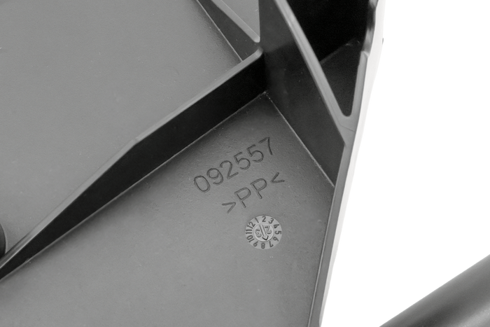 Cz. Strada Sport plastik prawy czarny