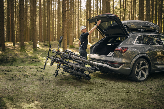 Thule EasyFold XT 3 (934) - składany bagażnik rowerowy na hak na 3 rowery