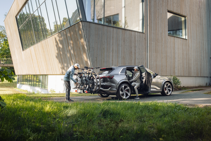 Thule EasyFold XT 3 (934) - składany bagażnik rowerowy na hak na 3 rowery