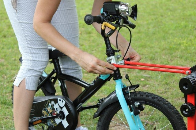 Trail Angel - Anhängerkupplung für ein Kinderfahrrad (rot)