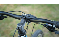 Handyhalterung mit Lampenriemen für Lenkerbefestigung