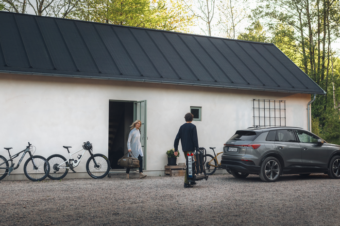 Thule EasyFold 3 - faltbarer Anhängerkupplungs-Fahrradträger für 3 Fahrräder (945100)