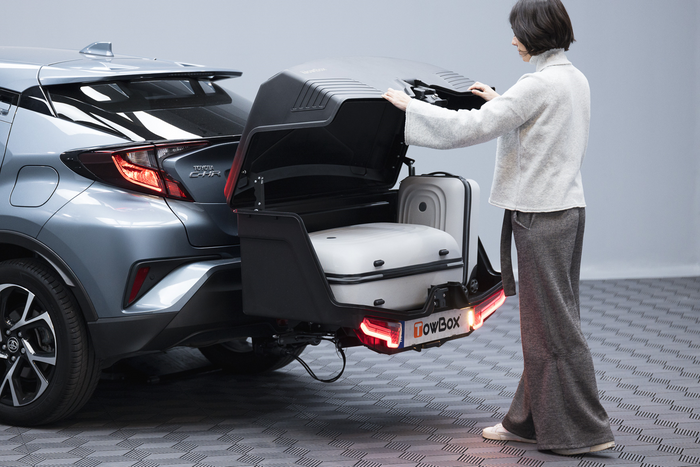 Towbox Alpha urban black - Heckträgerbox